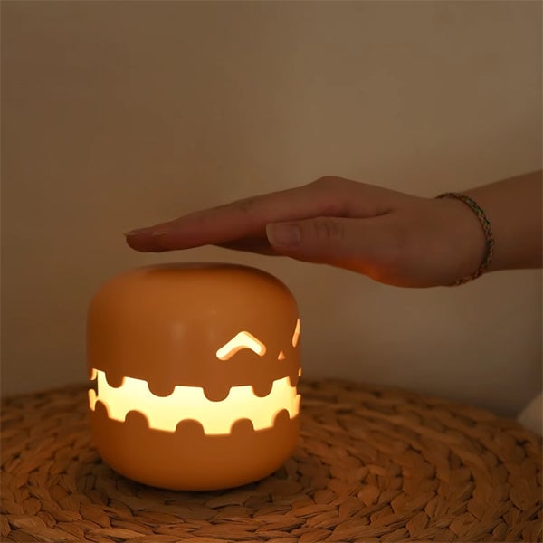 🔥HOT SALE 49% OFF 🔥Spooky Pumpkin Night Light